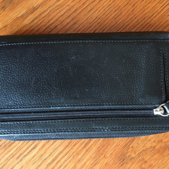 Swiss Gear wallet. New without tags - Picture 2 of 2
